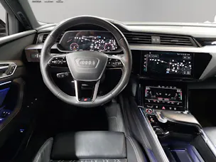 AUDI e-tron S quattro