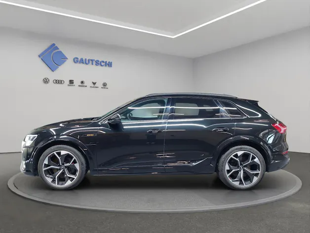 AUDI e-tron S quattro