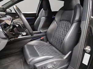 AUDI e-tron S quattro