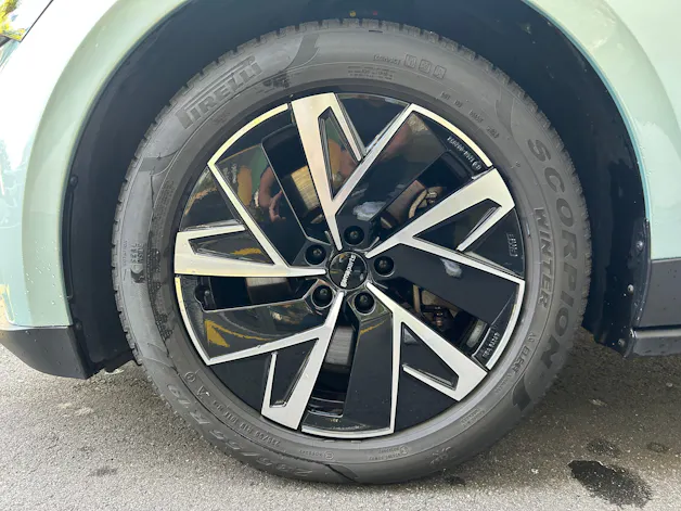 SKODA Enyaq iV 80x