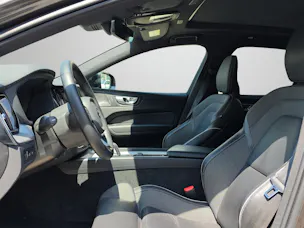 VOLVO XC60 2.0 T6 TE R-Design eAWD