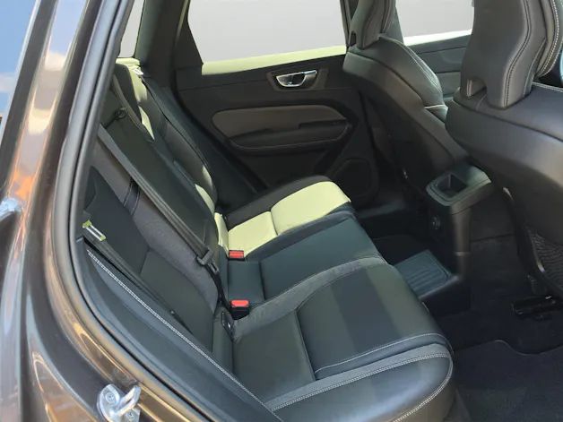 VOLVO XC60 2.0 T6 TE R-Design eAWD