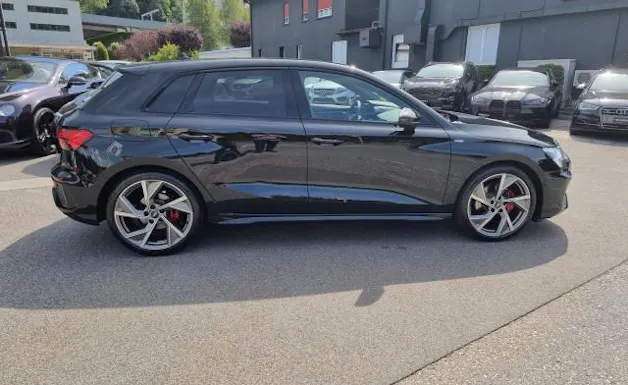 AUDI A3 SB 40 TFSI S line qu