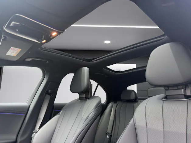 MERCEDES-BENZ E 400 e 4Matic EQ Hybrid 9G-Tronic