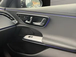 MERCEDES-BENZ E 400 e 4Matic EQ Hybrid 9G-Tronic