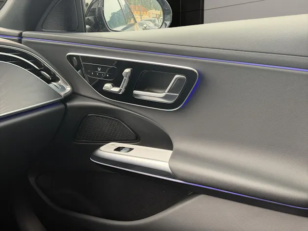 MERCEDES-BENZ E 400 e 4Matic EQ Hybrid 9G-Tronic