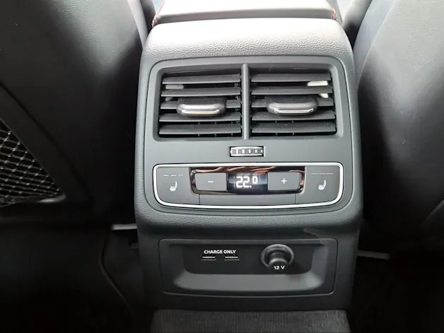 AUDI RS4 Avant 2.9 TFSI quattro tiptronic Gletscherweiss Metallic