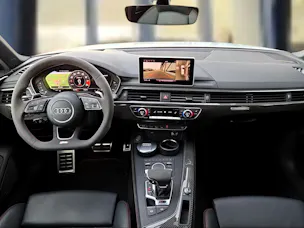 AUDI RS4 Avant 2.9 TFSI quattro tiptronic Gletscherweiss Metallic