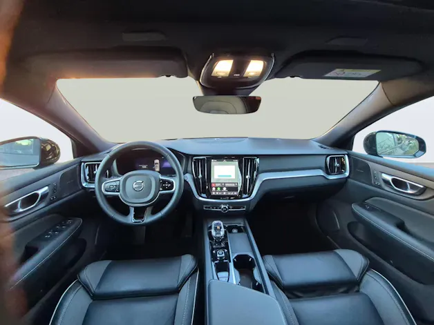 VOLVO V60 2.0 B4 Ultra Dark for Business