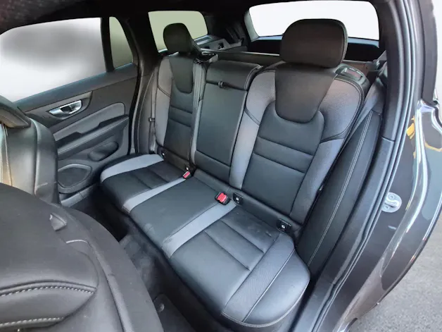 VOLVO V60 2.0 B4 Ultra Dark for Business