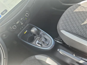 https://vehicle.imgix.net/4459101/5ea3cb14-44d7-46cf-b1b8-19891b9493f5.jpg