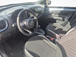 https://vehicle.imgix.net/4459101/d8ebf29e-3a78-47b8-b3af-c82e6c3c306a.jpg