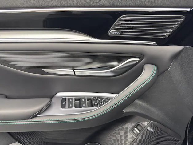 BYD Seal U DM-i Design AWD