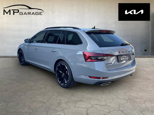 SKODA Superb Combi 2.0 TSI 280 SportLine Light 4x4 DSG