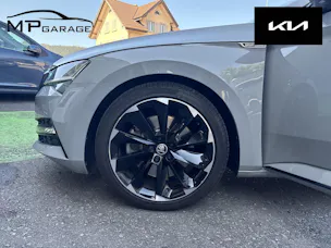 SKODA Superb Combi 2.0 TSI 280 SportLine Light 4x4 DSG