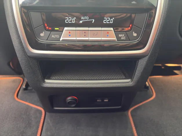 BMW X7 G07 40d xDrive SAG