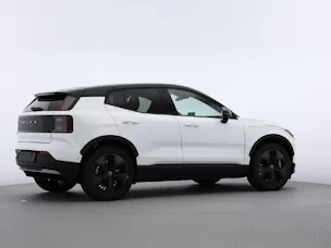 VOLVO EX30 Cross Country P8 Ultra AWD