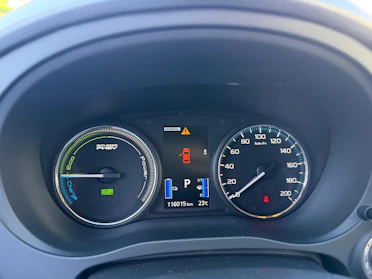 MITSUBISHI OUTLANDER 12