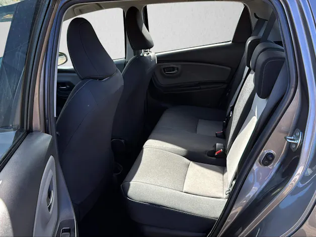 Toyota Yaris 1.5 VVT-i HSD Trend