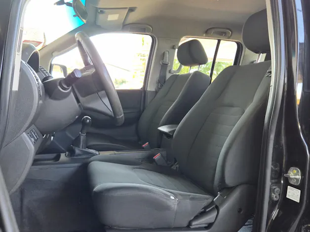 NISSAN Navara 2.5 dCi 144 Double Cab XE