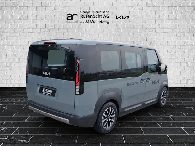Kia PV5 Passenger 71.2 kWh Plus