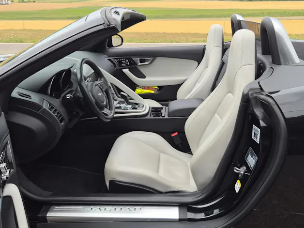 Jaguar F-Type Convertible 3.0 V6