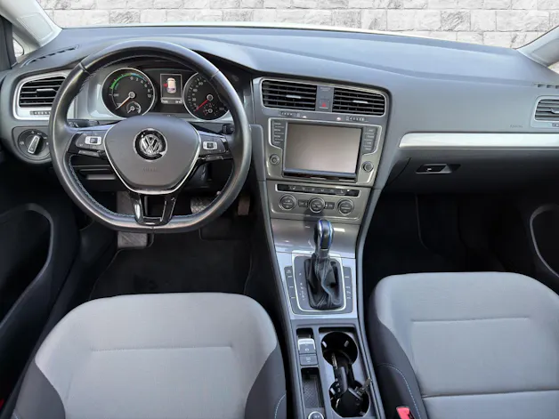 VW Golf VII e