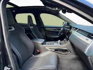 Jaguar F-Pace 2.0 P400e R-Dynamic HSE AWD