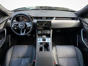 https://vehicle.imgix.net/4459368/f8a5be82-e50d-45d7-ab0c-982023d46733.jpg