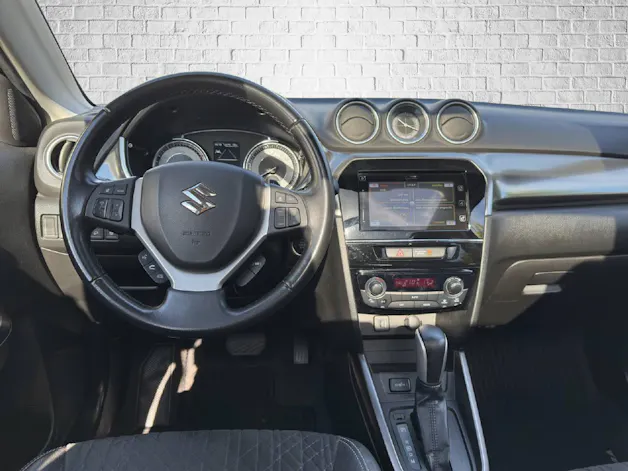 Suzuki Vitara 1.4 T Compact Top Hybrid 4x4