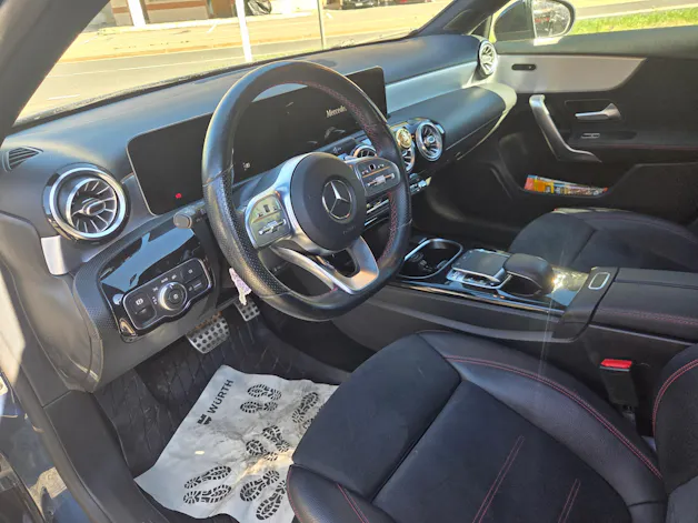 MERCEDES-BENZ A-Klasse W177 A 250 AMG Line