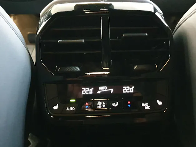BMW iX xDrive50