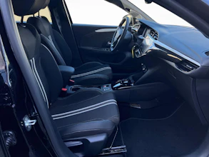 https://vehicle.imgix.net/4459511/18274872-8b1c-4f71-836f-d27e62a19bb6.jpg