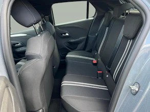 https://vehicle.imgix.net/4459528/0f224594-1c54-4309-8410-af35c3793896.jpg