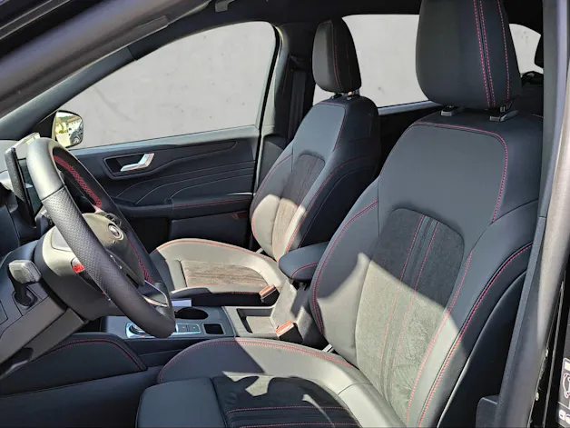 FORD Kuga 2.5 Hybrid ST-Line X 4x4