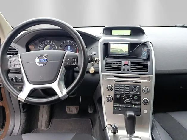 VOLVO XC60 2.4 D5 Summum AWD