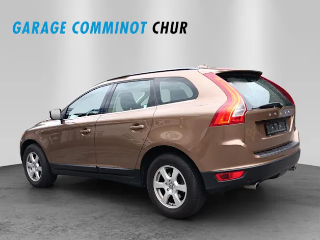 VOLVO XC60 2.4 D5 Summum AWD