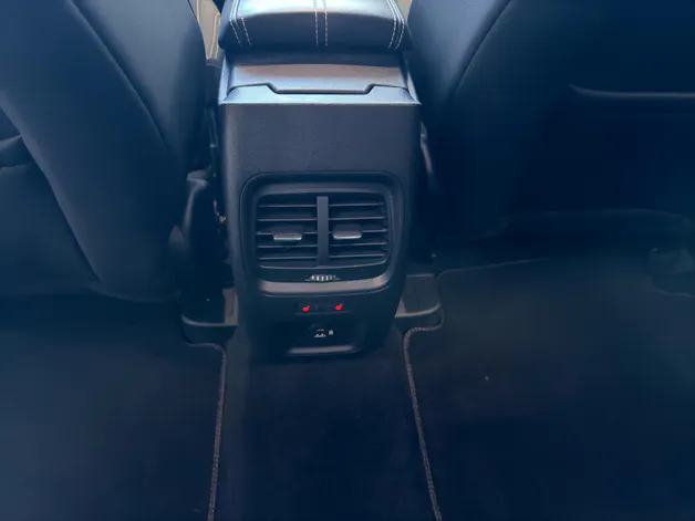FORD Kuga 2.5 Plug-in Hybrid Vignale