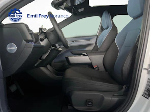 Fahrzeugbild VOLVO EX30 CC P8 Ultra AWD