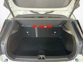 https://vehicle.imgix.net/4459614/df38d05a-4bb0-4723-85bf-1ba1f4b37aaf.jpg