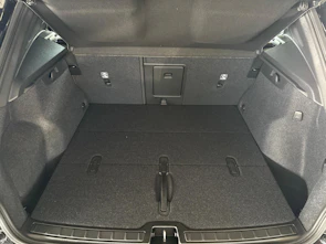immagine del veicolo VOLVO XC40 2.0 B3 MH Plus Dark