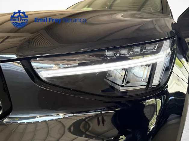 VOLVO XC40 2.0 B3 MH Plus Dark
