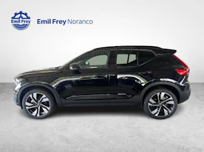 immagine del veicolo VOLVO XC40 2.0 B3 MH Plus Dark