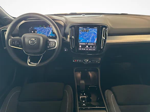 https://vehicle.imgix.net/4459619/f7d7d2a6-76ec-4aab-996b-f570e8589576.jpg