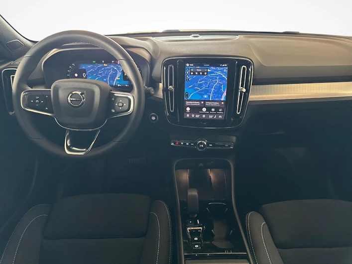 immagine del veicolo VOLVO XC40