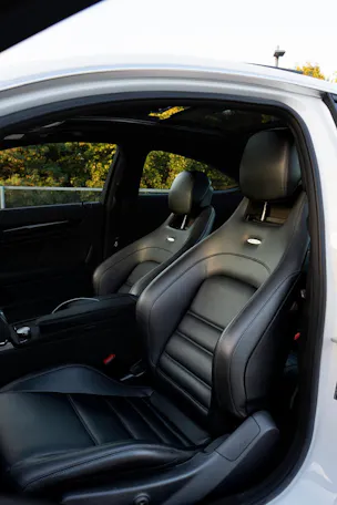 MERCEDES-BENZ C 63 V8 AMG Coupé