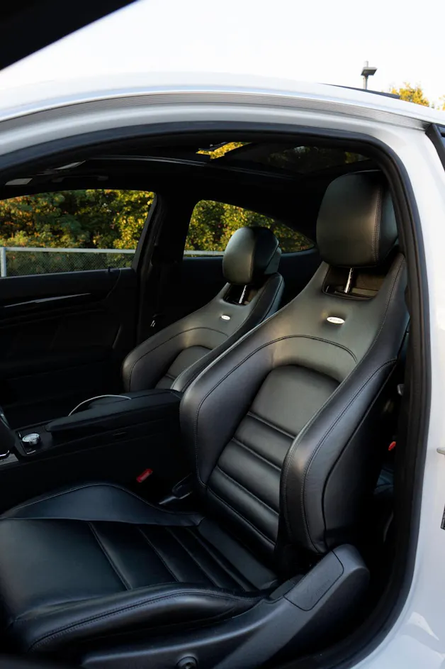 MERCEDES-BENZ C 63 V8 AMG Coupé