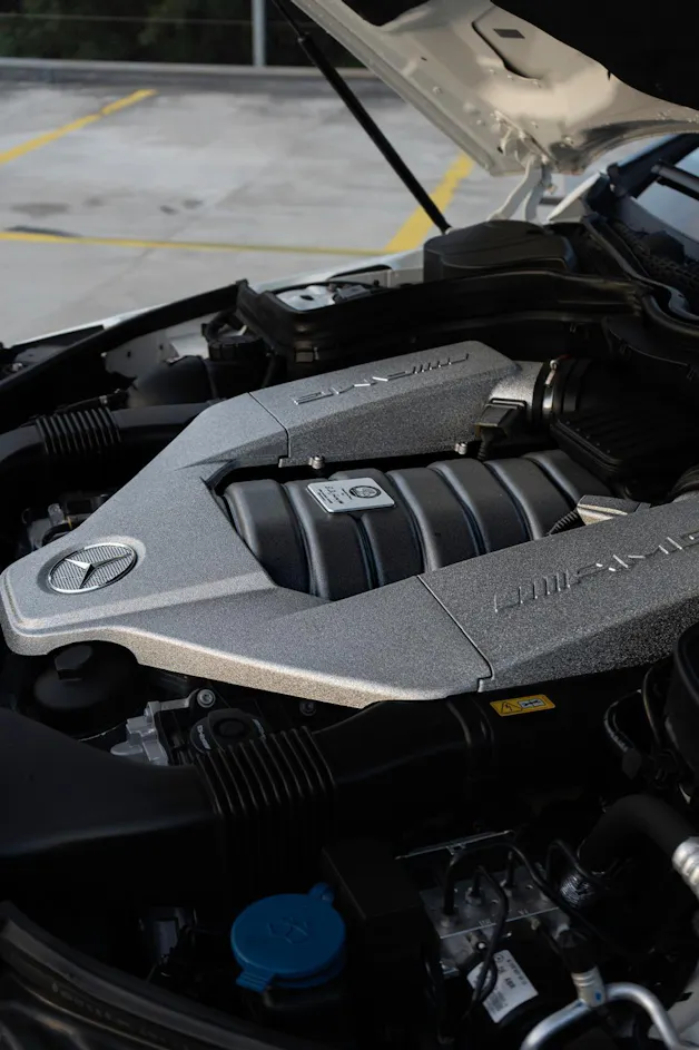 MERCEDES-BENZ C 63 V8 AMG Coupé