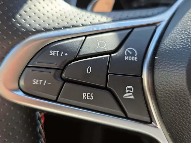 RENAULT Captur 1.3 TCe 160 esprit Alpine EDC