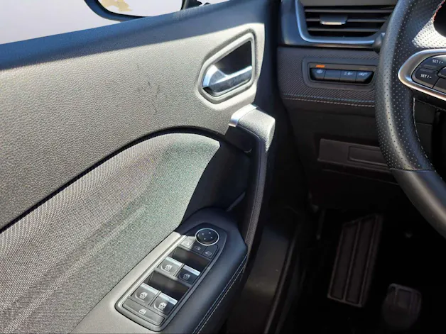 RENAULT Captur 1.3 TCe 160 esprit Alpine EDC